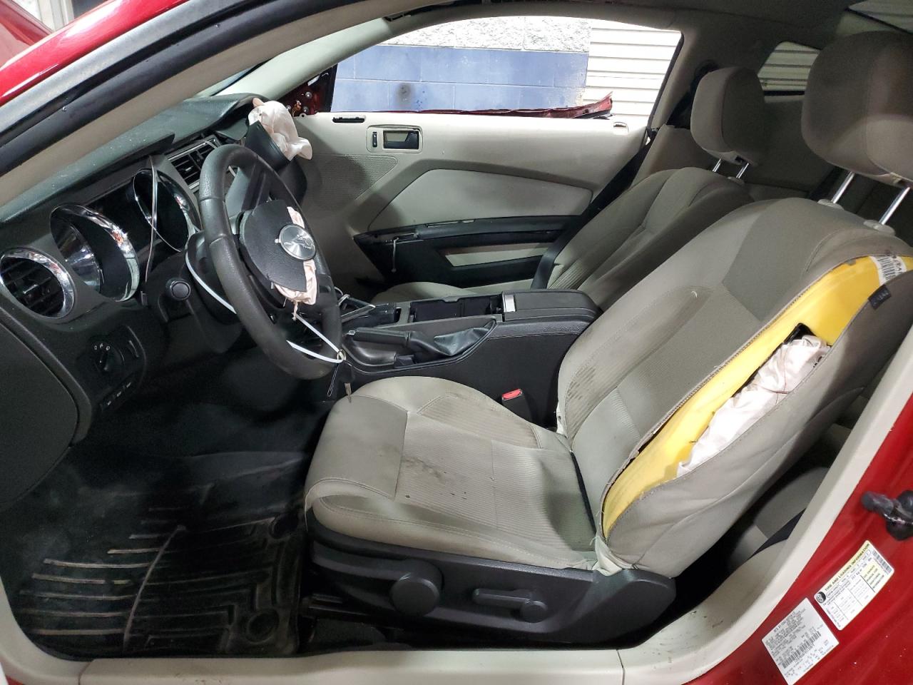 2011 Ford Mustang - Image 7