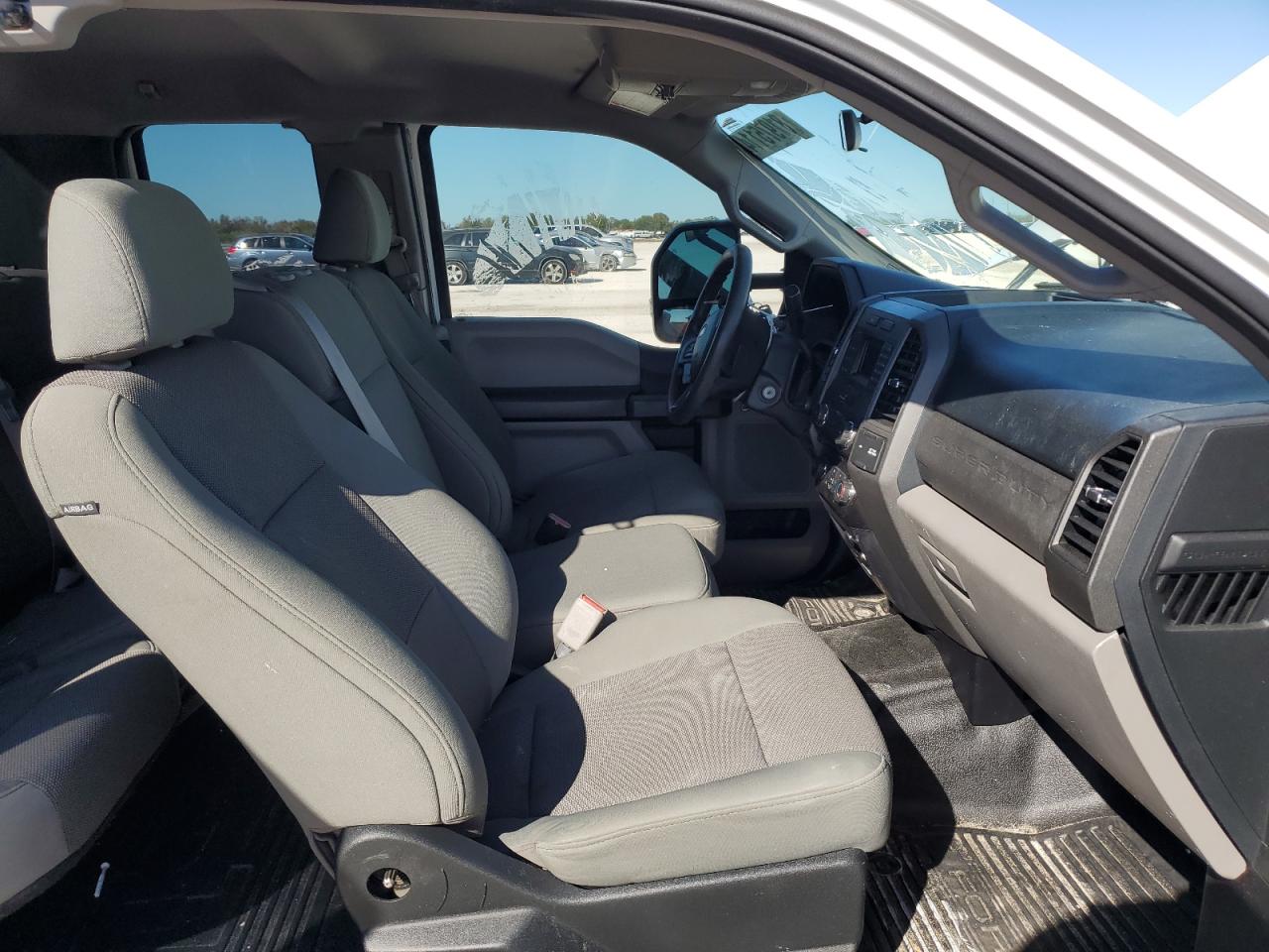 2017 Ford F250 - Image 7