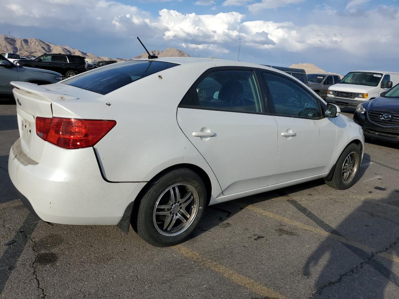 2013 Kia Forte - Image 3