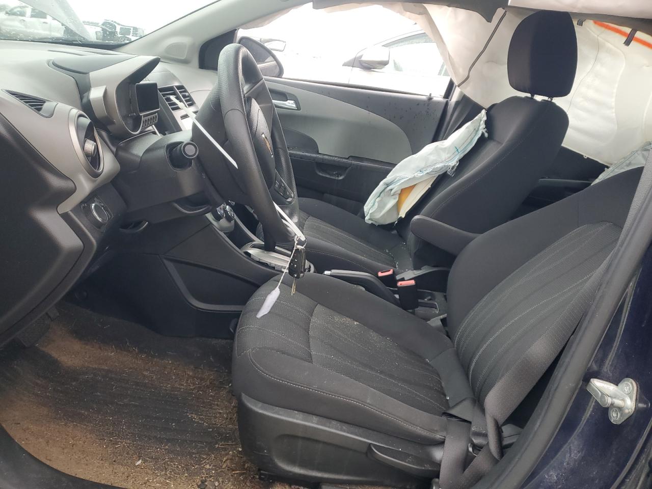 2016 Chevrolet Sonic - Image 7