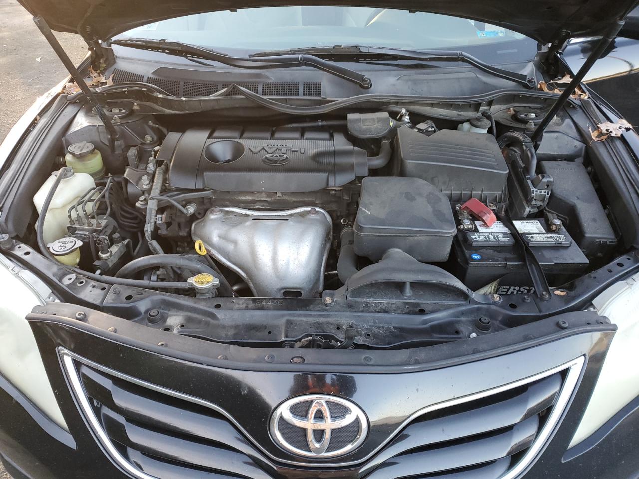 2011 Toyota Camry - Image 11