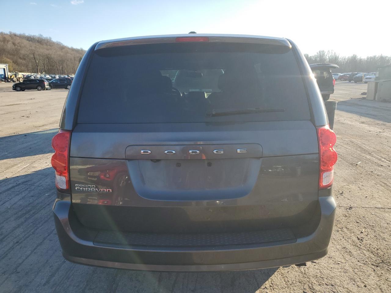 2017 Dodge Caravan - Image 6