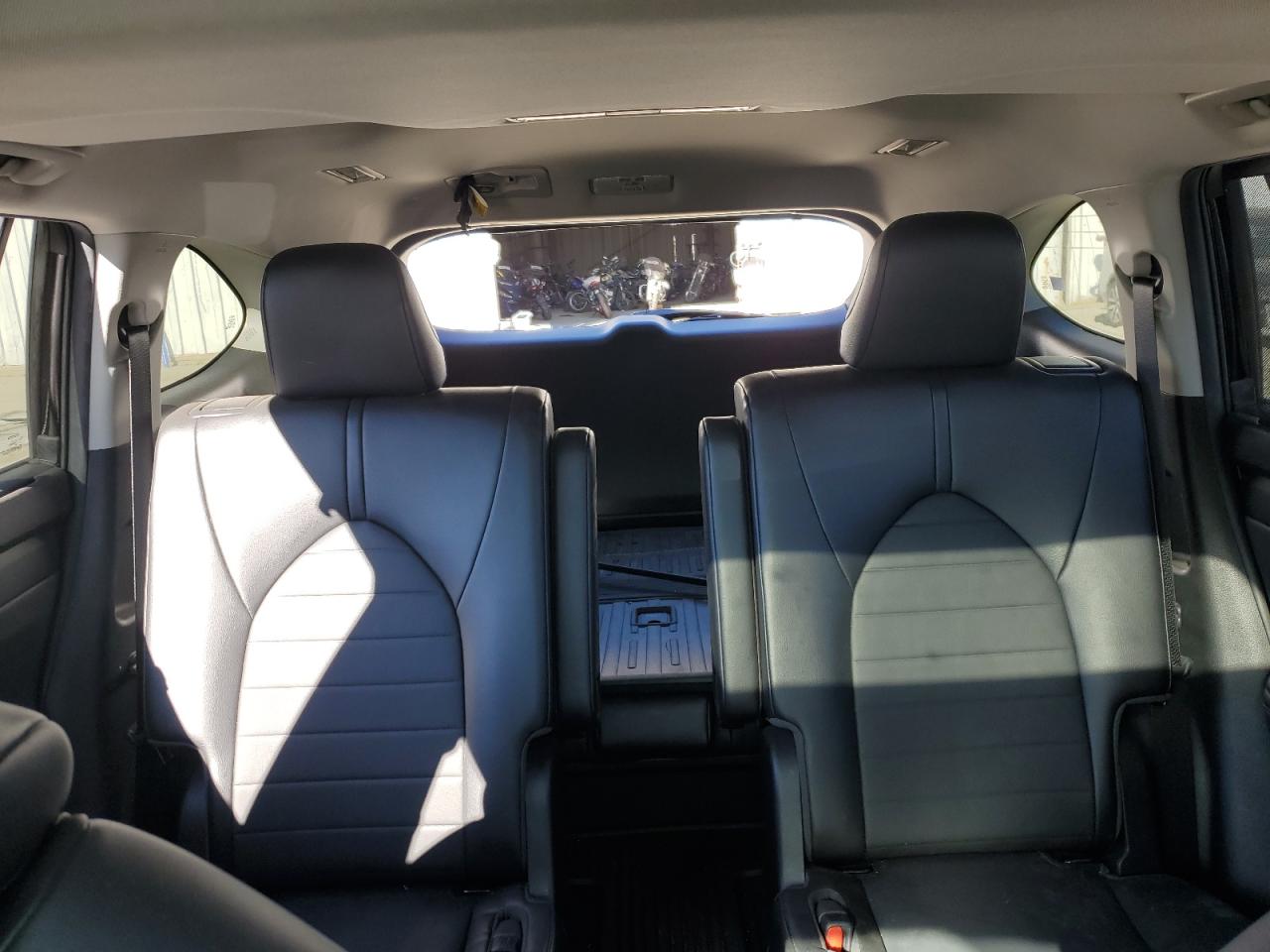 2022 Toyota Highlander - Image 10