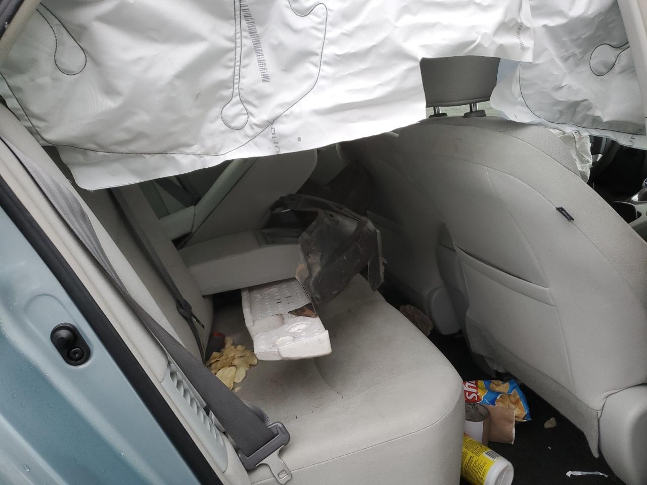 2015 Toyota Prius - Image 10