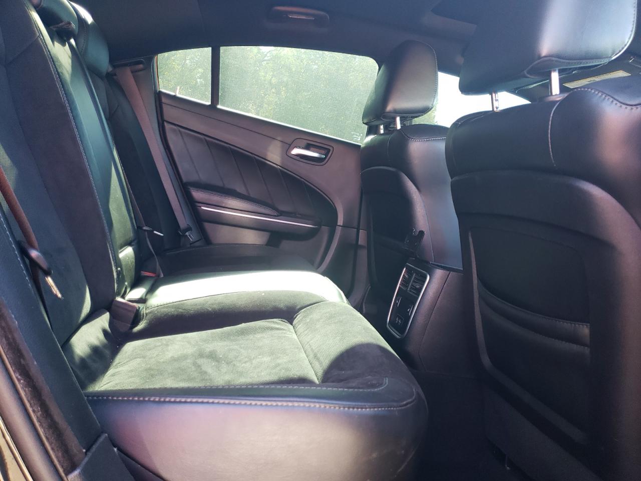 2019 Dodge Charger - Image 10