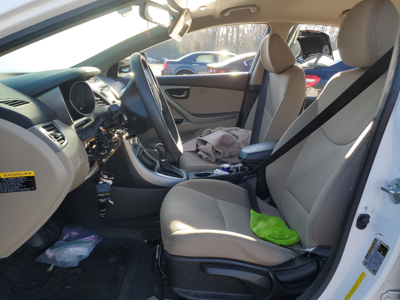 2014 Hyundai Elantra - Image 7
