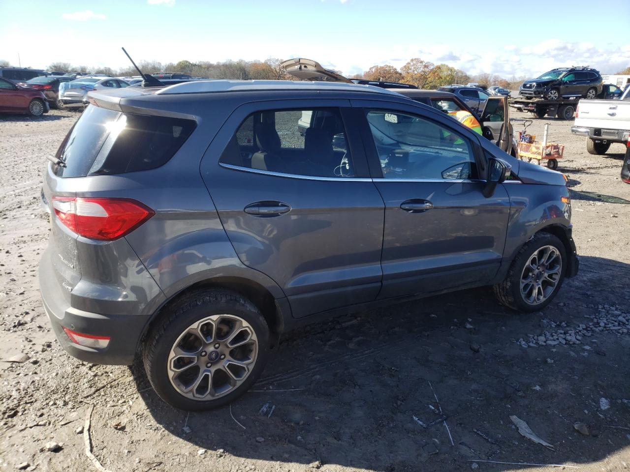 VIN MAJ6P1WL9JC160297 2018 FORD ECOSPORT no.3