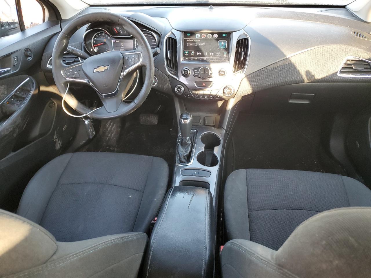 2017 Chevrolet Cruze - Image 8