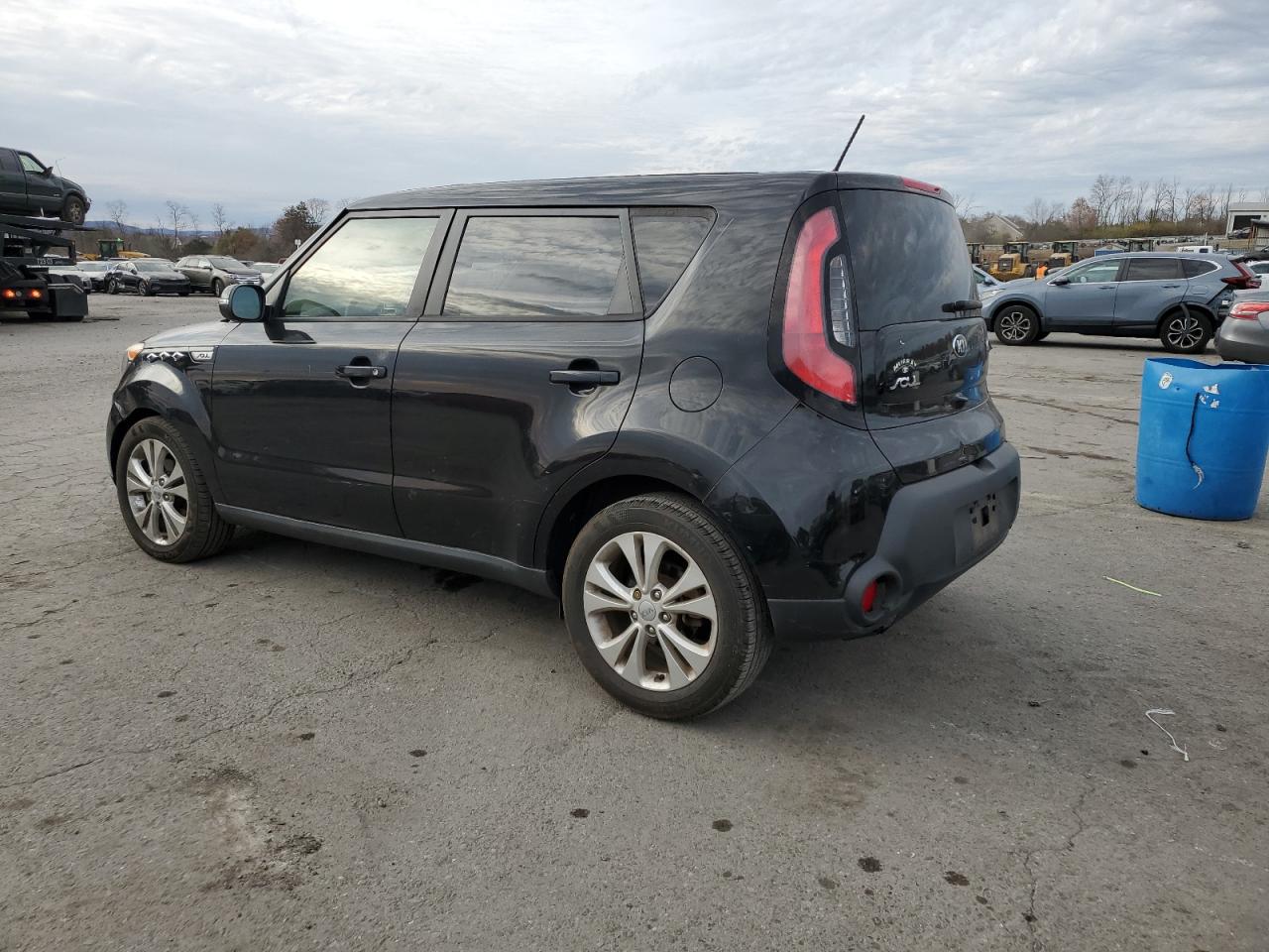 VIN KNDJP3A58E7031023 2014 KIA SOUL no.2