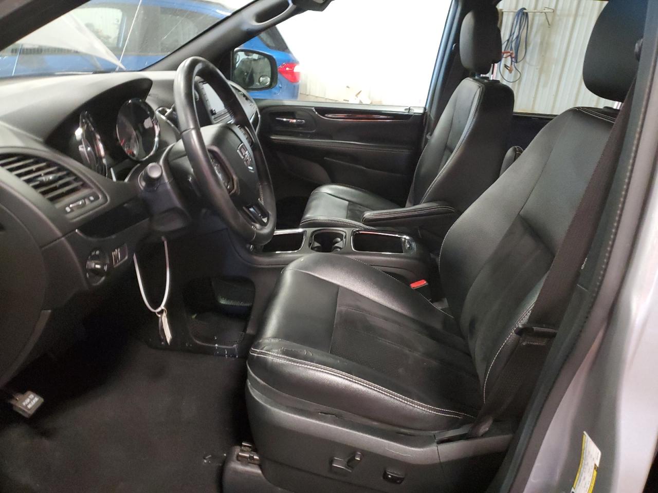 2018 Dodge Caravan - Image 7