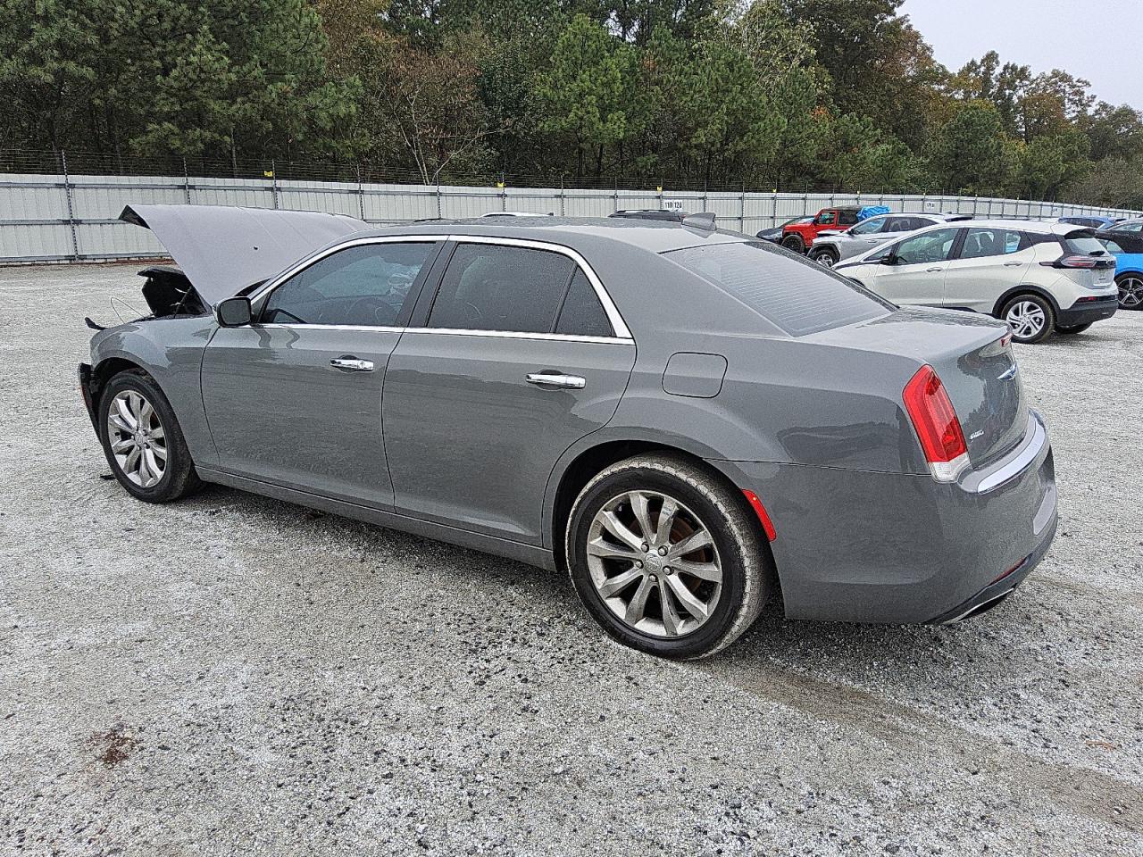 VIN 2C3CCAKG6JH181675 2018 CHRYSLER 300 no.2