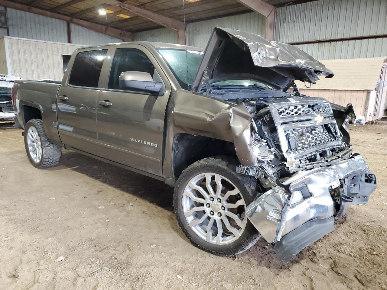 2015 Chevrolet Silverado - Image 4