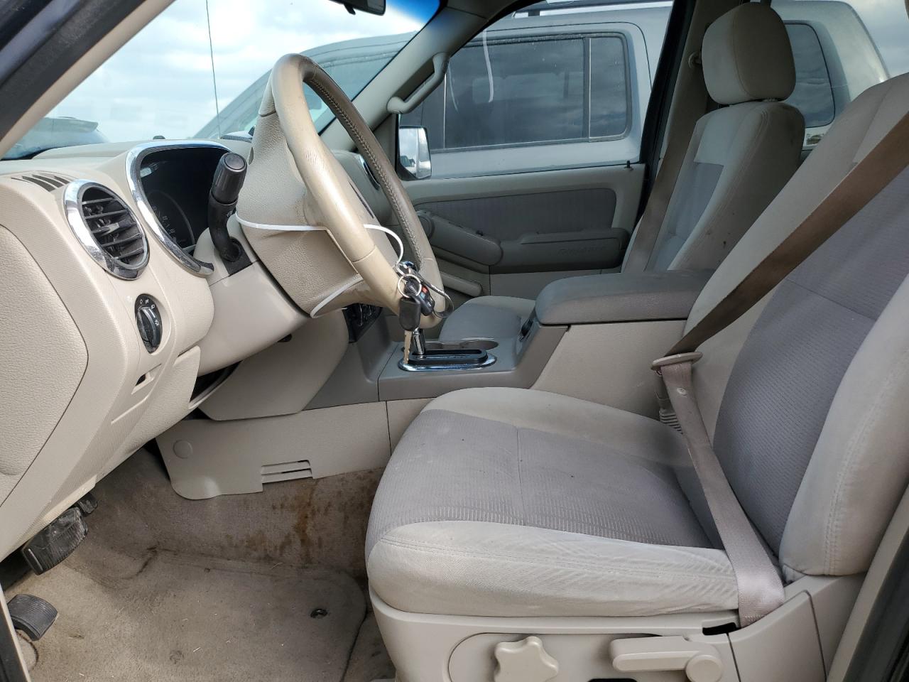 2007 Ford Explorer Xlt VIN: 1FMEU63E87UB87393 Lot: 76945984