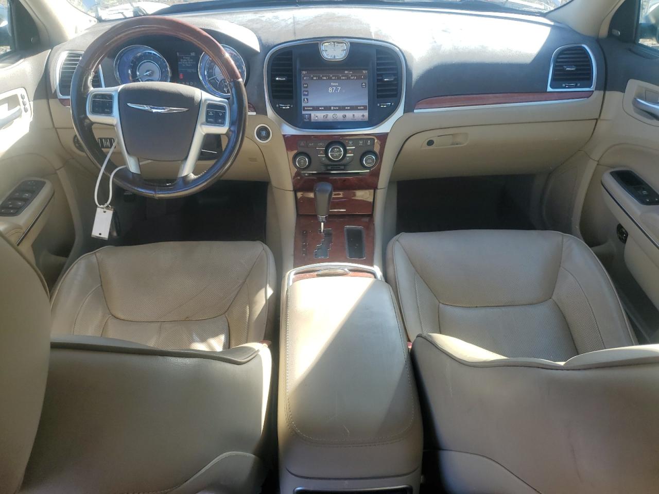 2011 Chrysler 300 - Image 8