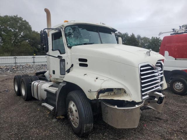 2016 Mack 600 Cxu600