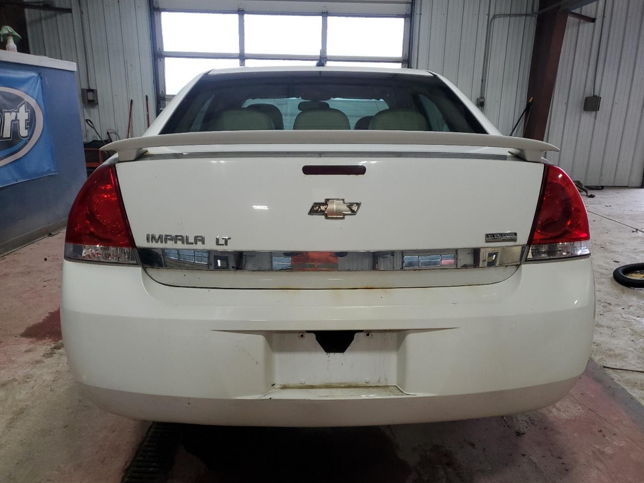 2011 Chevrolet Impala - Image 6