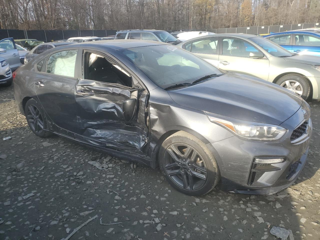 2021 Kia Forte - Image 4