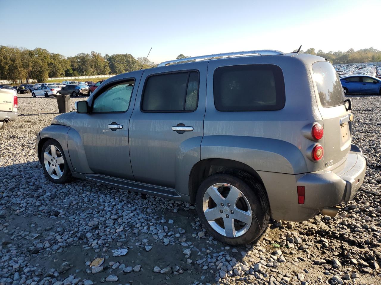 2007 Chevrolet HHR - Image 2