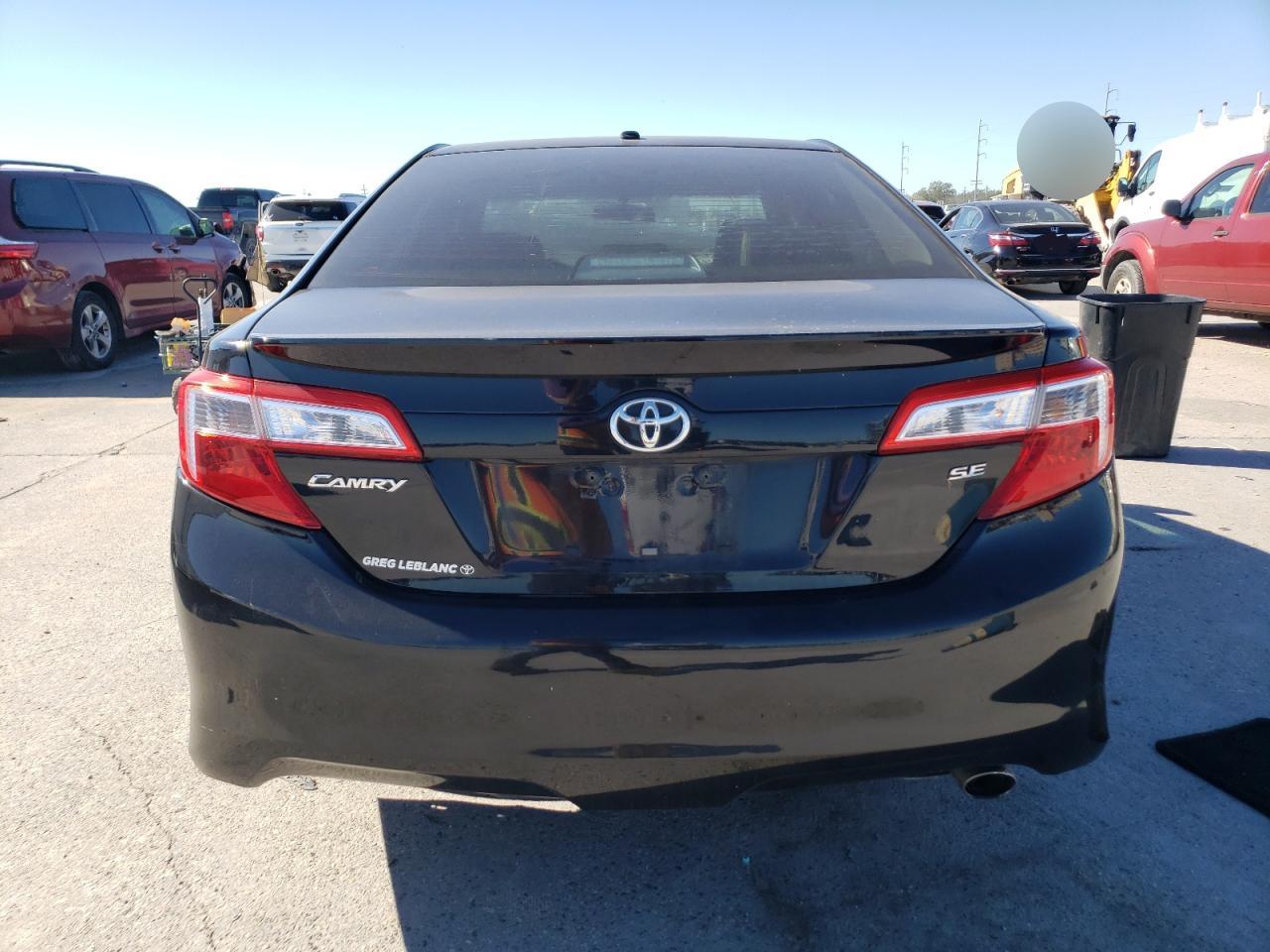 2012 Toyota Camry - Image 6