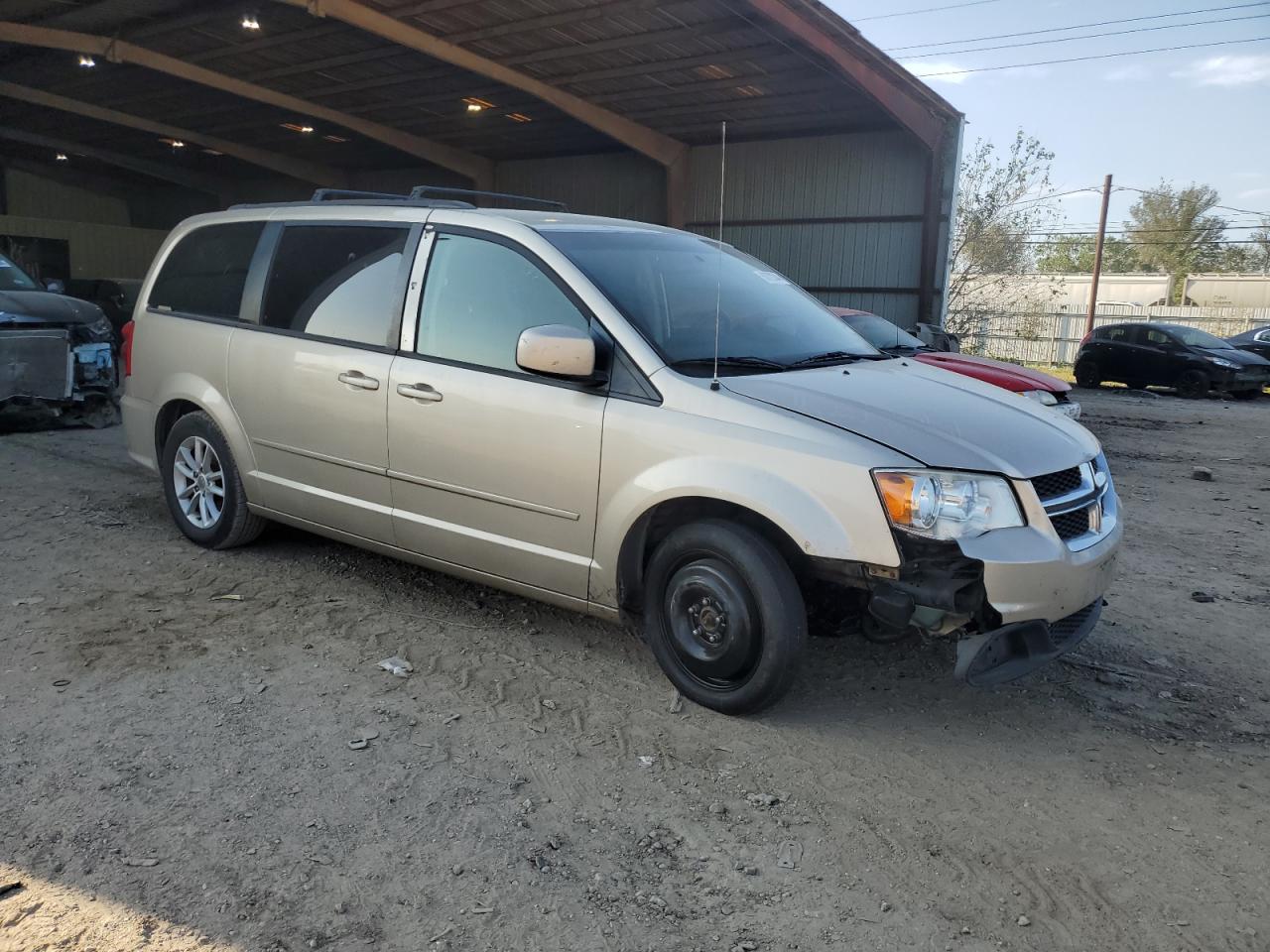 2014 Dodge Caravan - Image 4