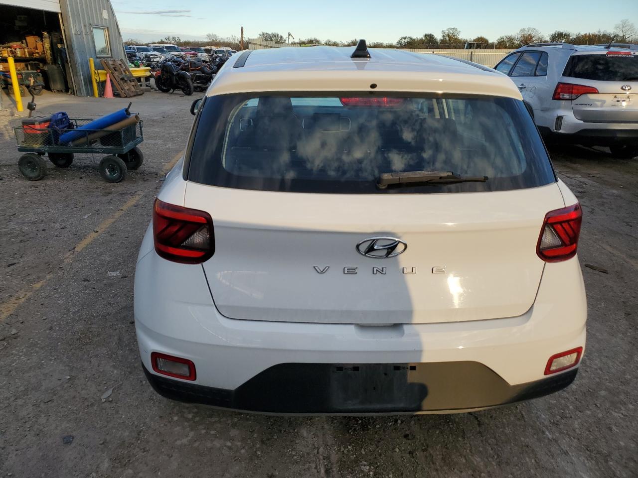 2021 Hyundai Venue Se VIN: KMHRB8A38MU066590 Lot: 81323464