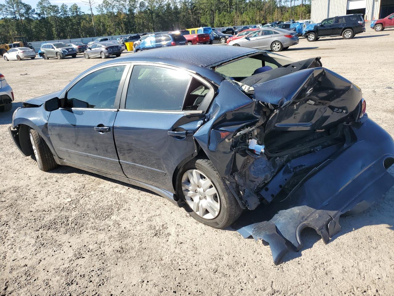 2009 Nissan Altima - Image 2