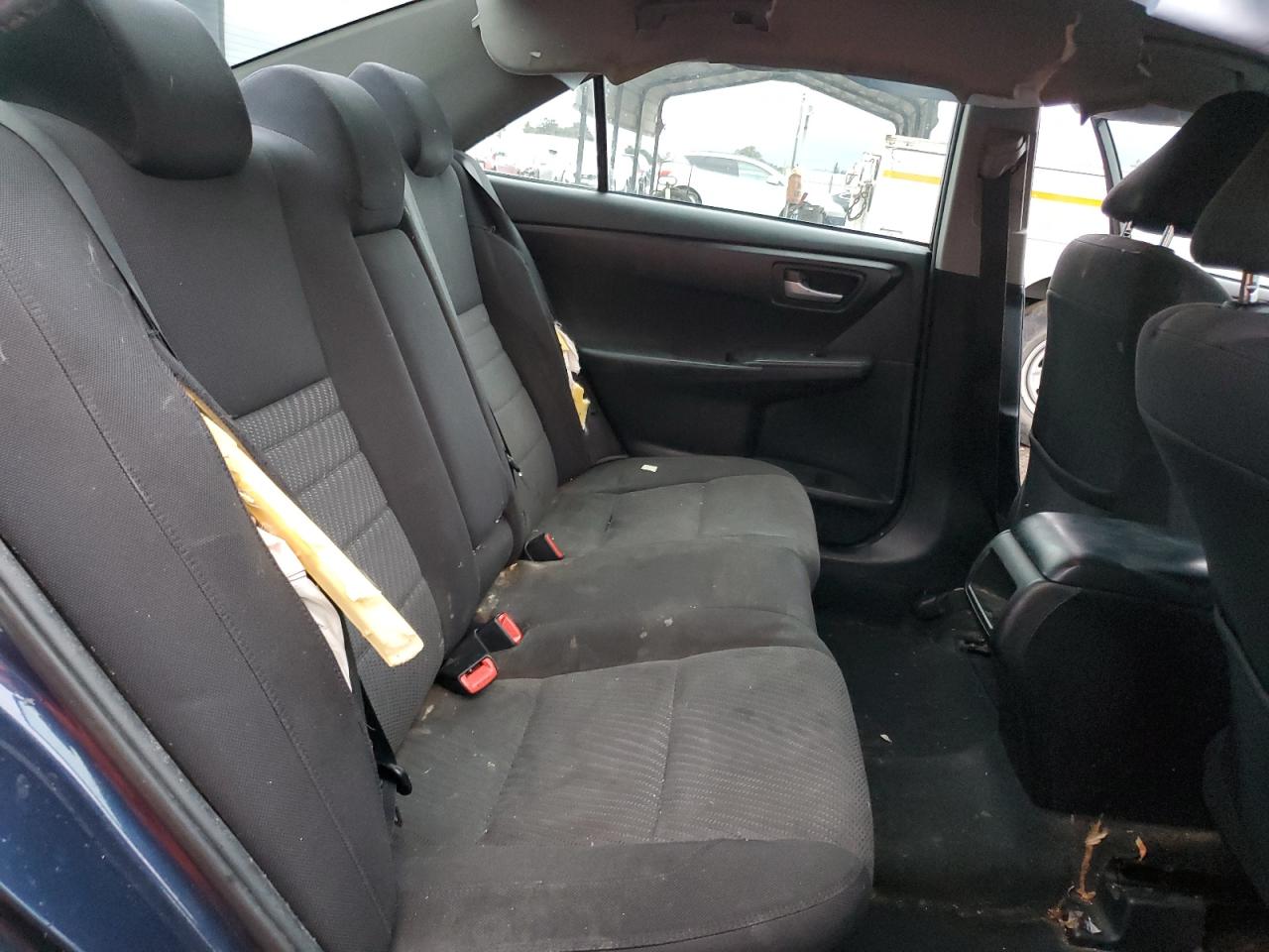 2015 Toyota Camry - Image 11
