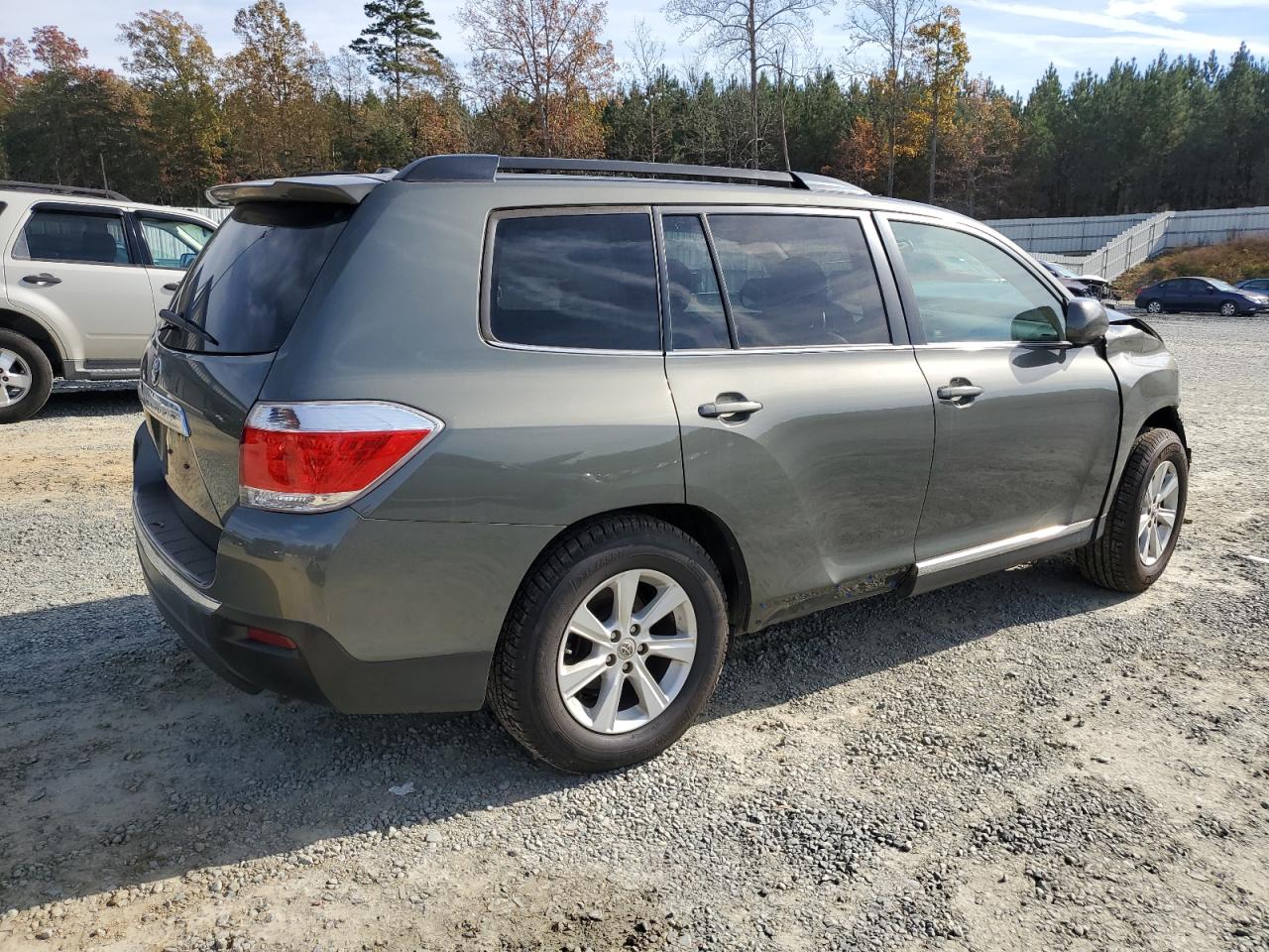2012 Toyota Highlander - Image 3