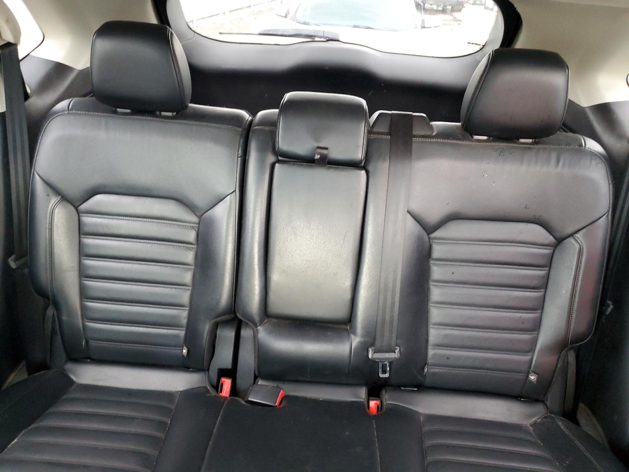 2015 Ford Edge - Image 10