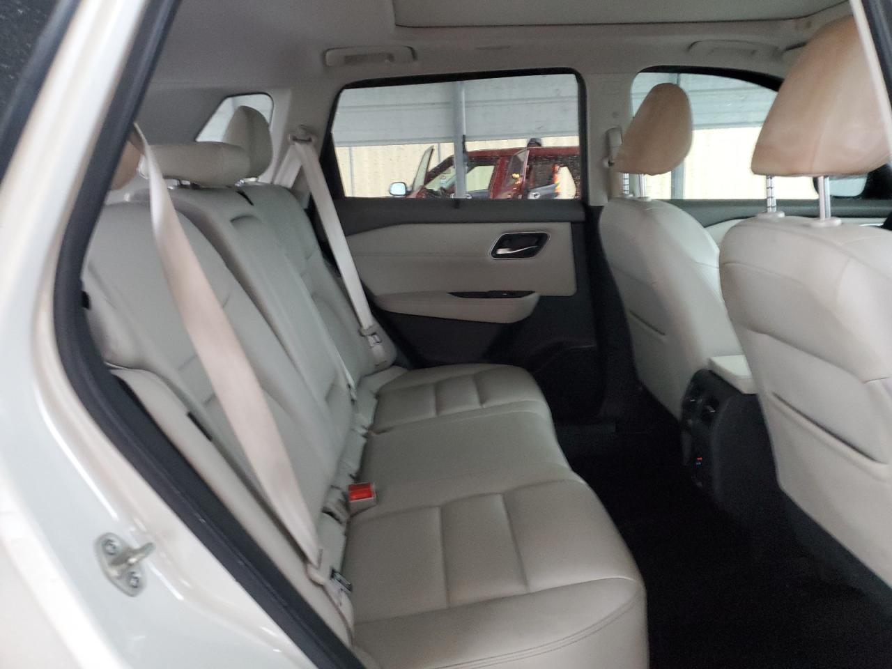 2021 Nissan Rogue - Image 10