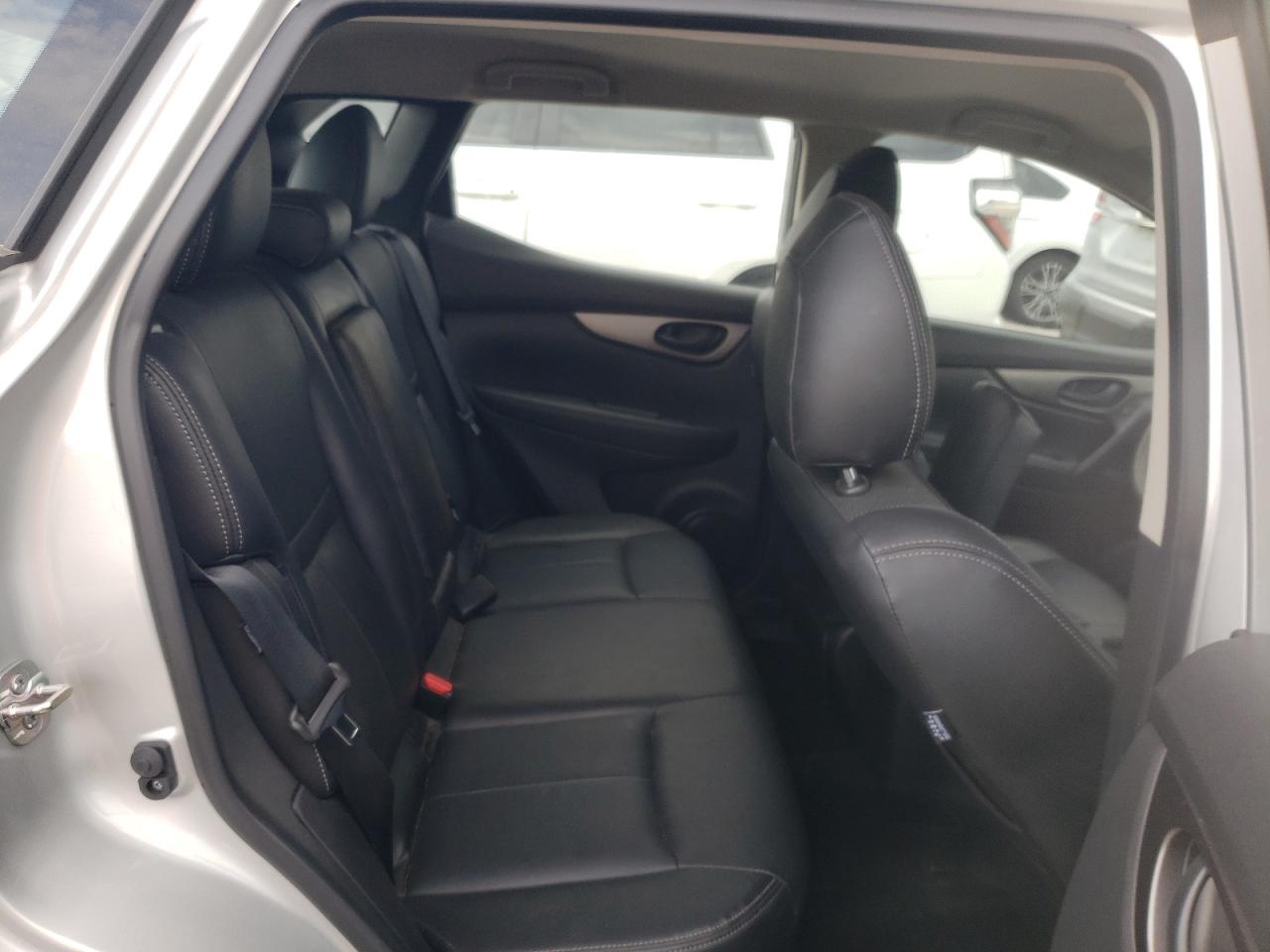 2020 Nissan Rogue - Image 11