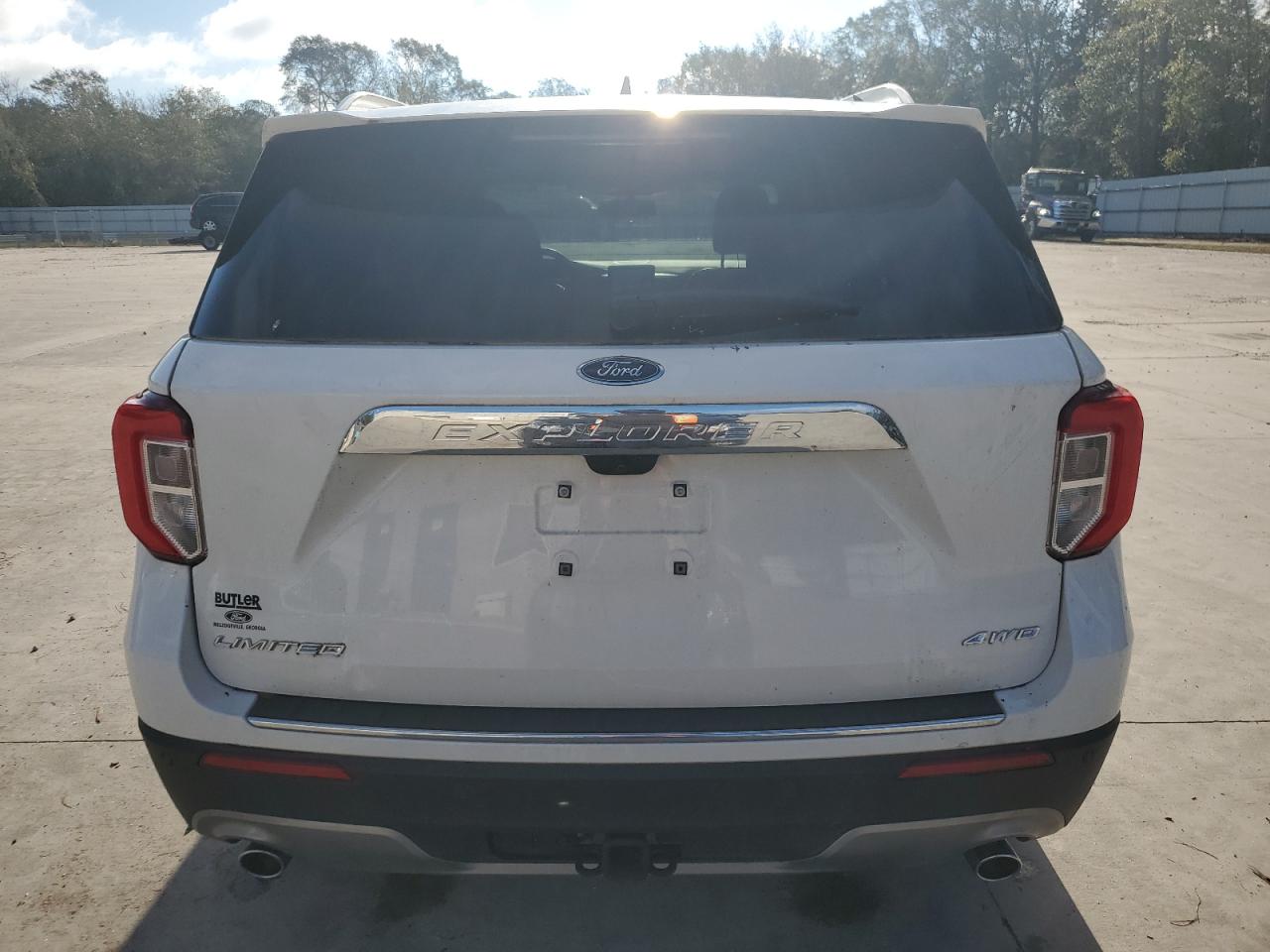 2023 Ford Explorer - Image 6