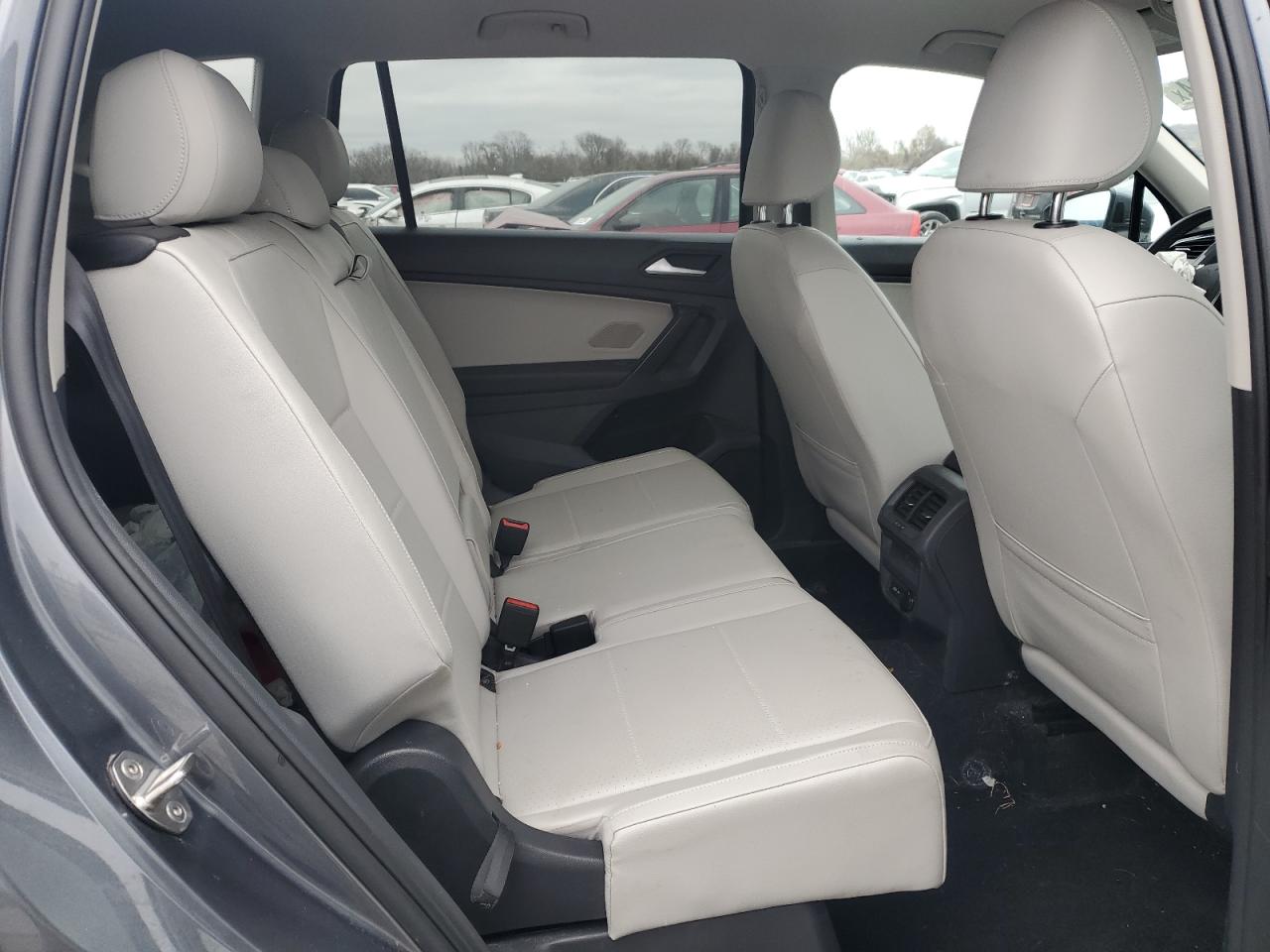 2021 Volkswagen Tiguan - Image 12