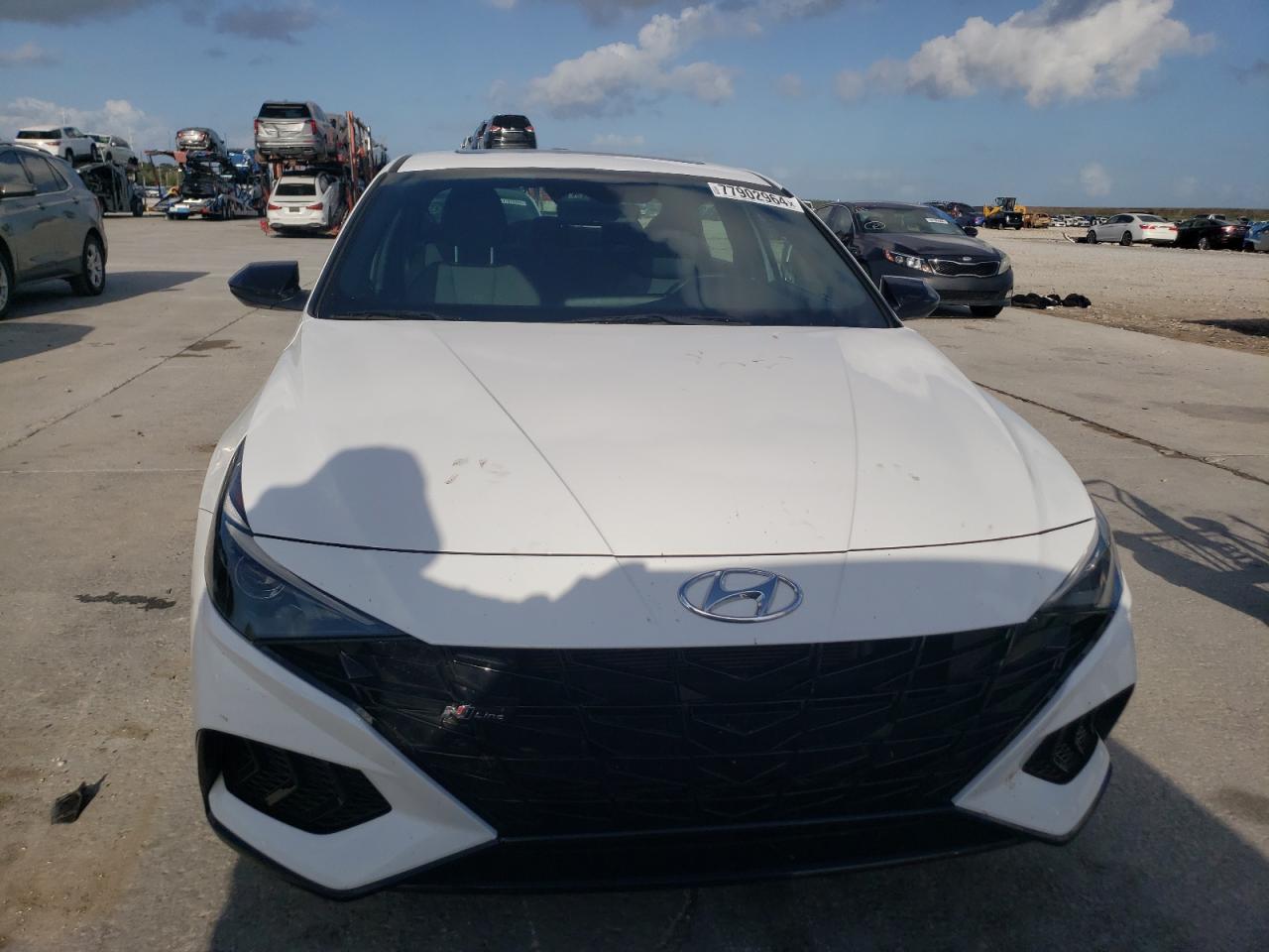 2022 Hyundai Elantra - Image 5