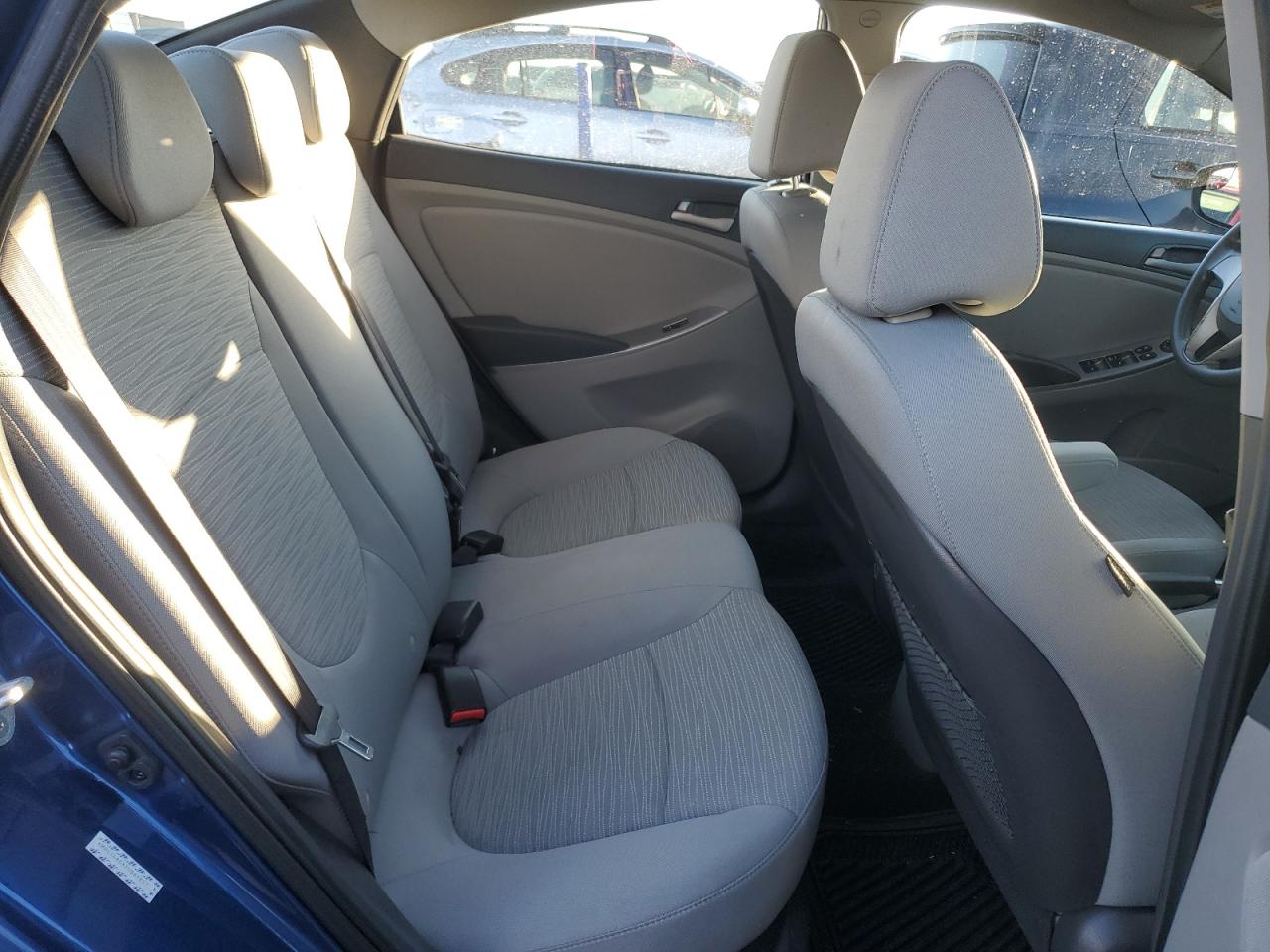 2015 Hyundai Accent - Image 10