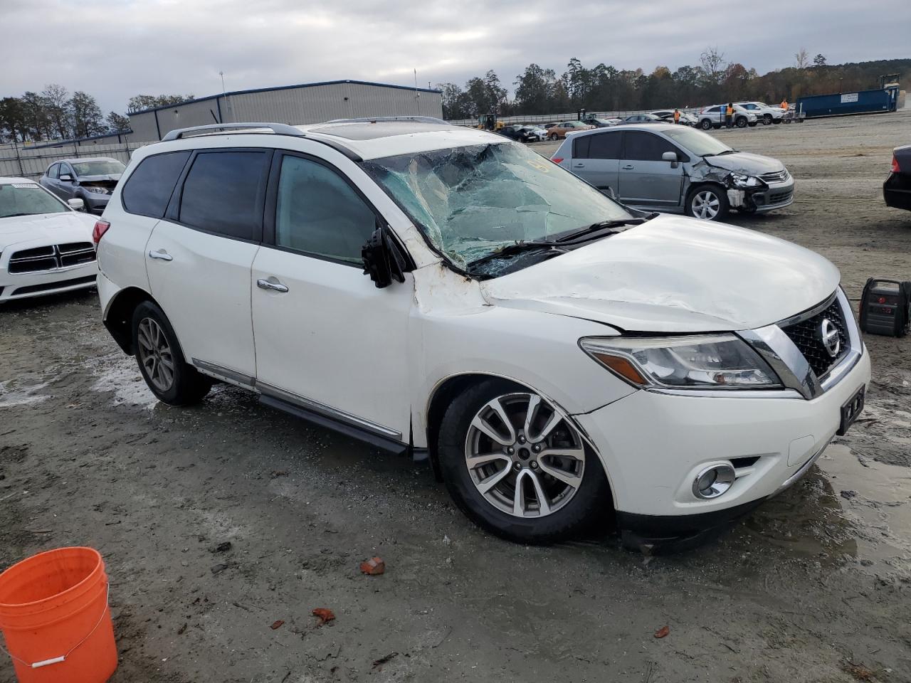 2014 Nissan Pathfinder - Image 4