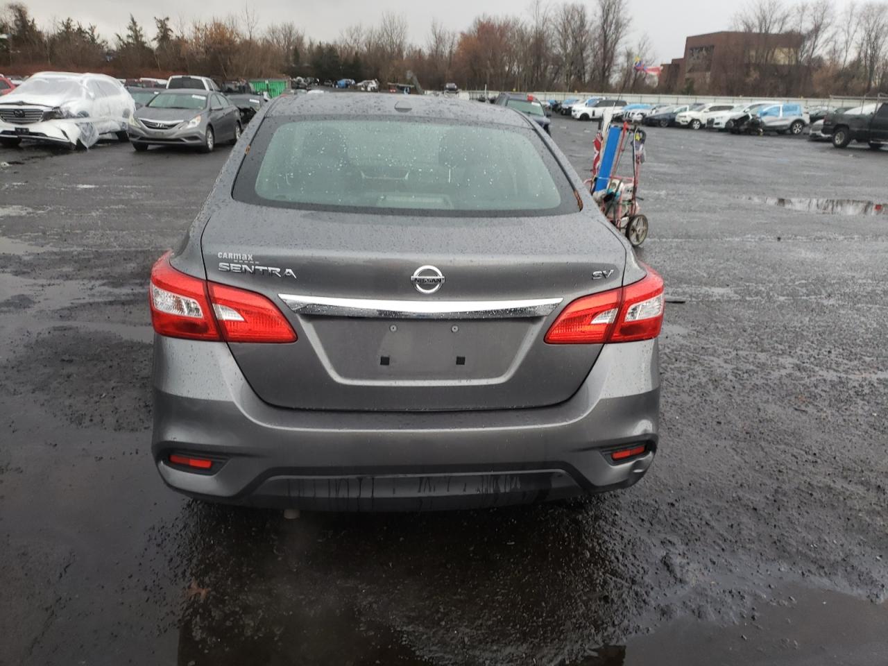 2017 Nissan Sentra - Image 6