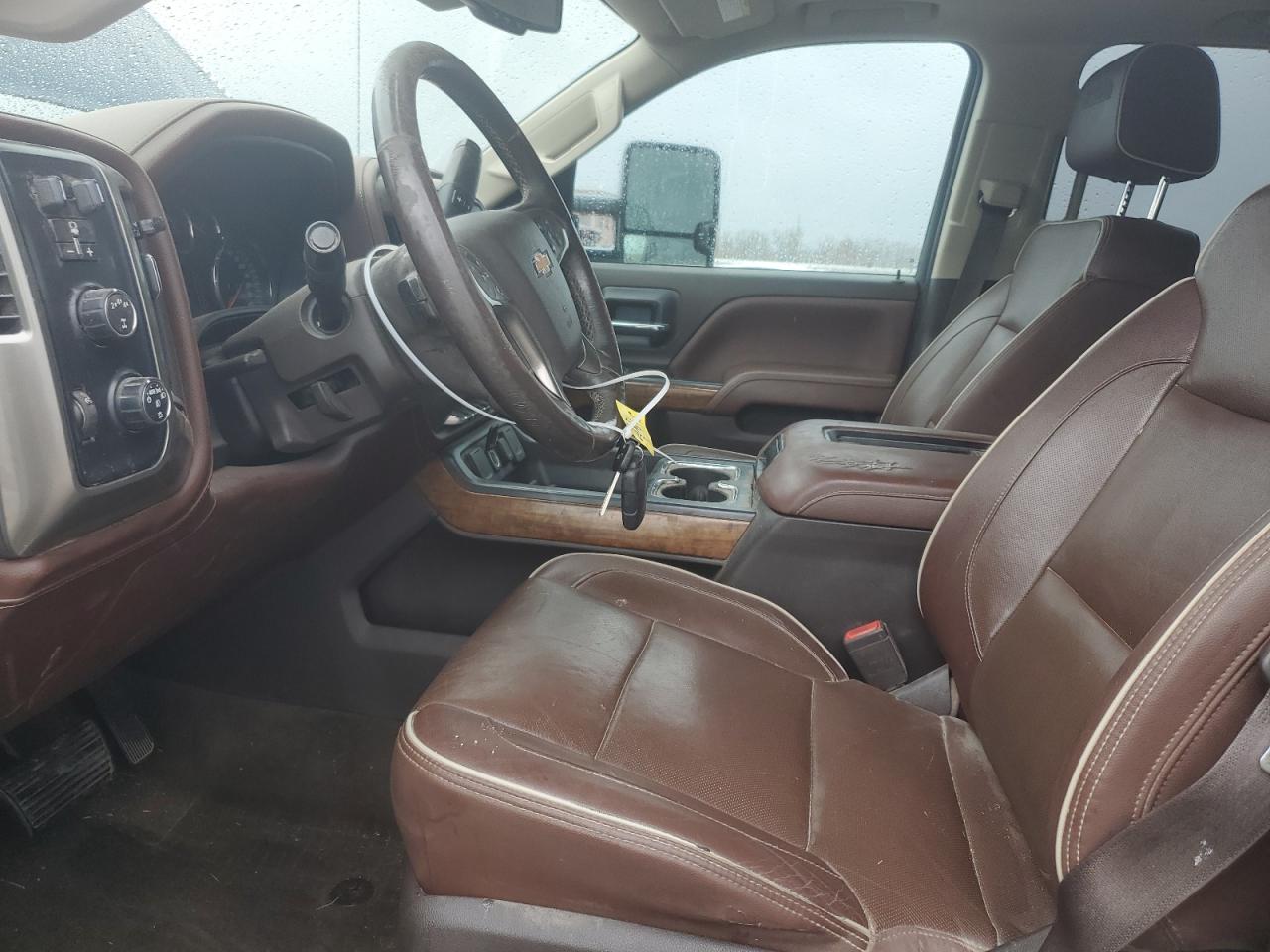 2017 Chevrolet Silverado - Image 7