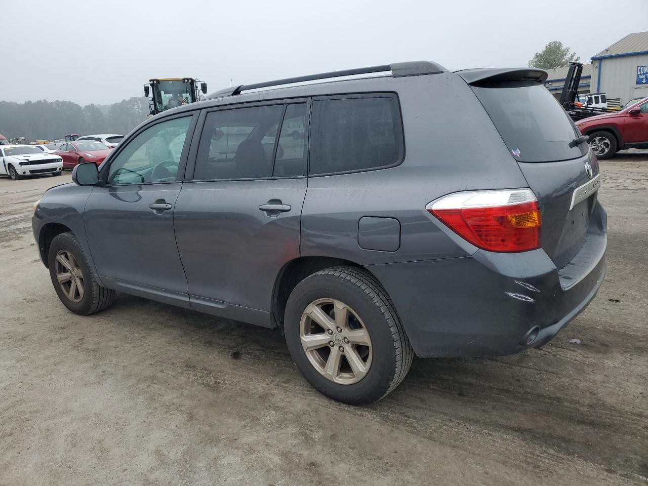 2010 Toyota Highlander - Image 2