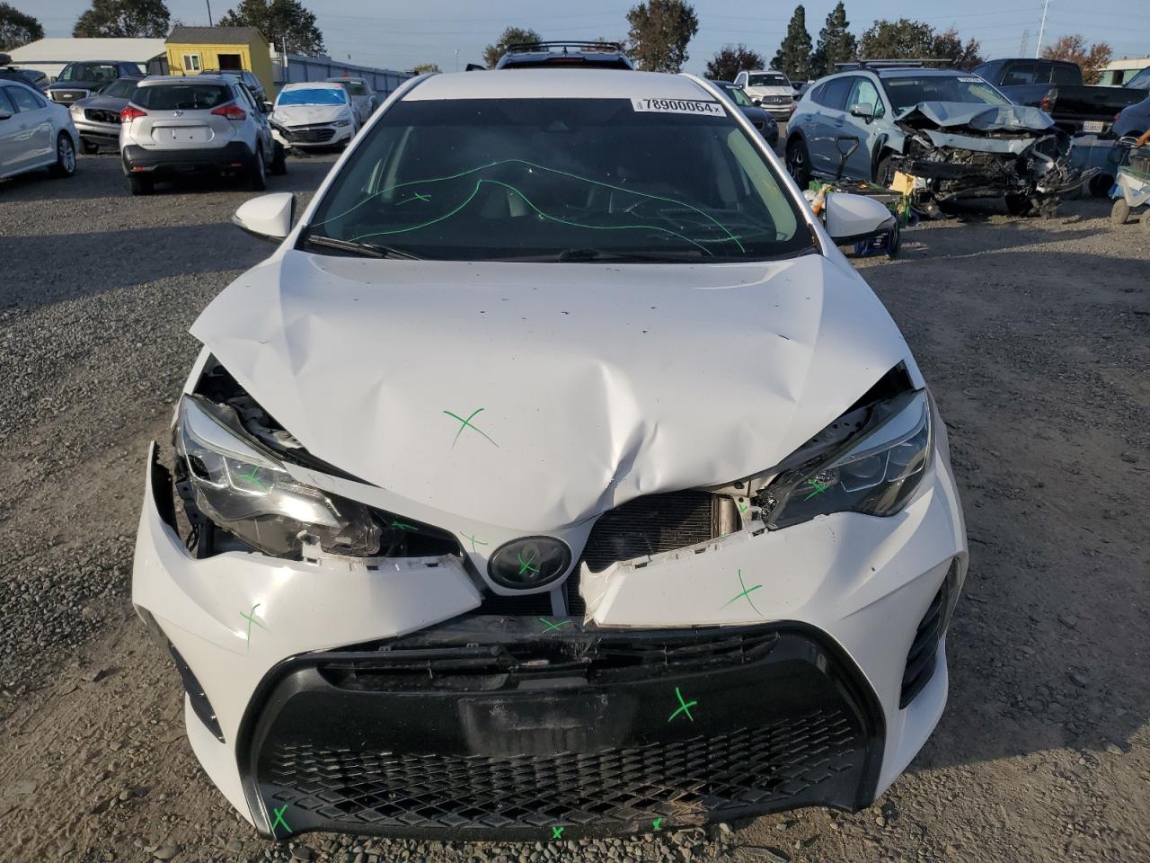 VIN 2T1BURHE1JC083785 2018 TOYOTA COROLLA no.5