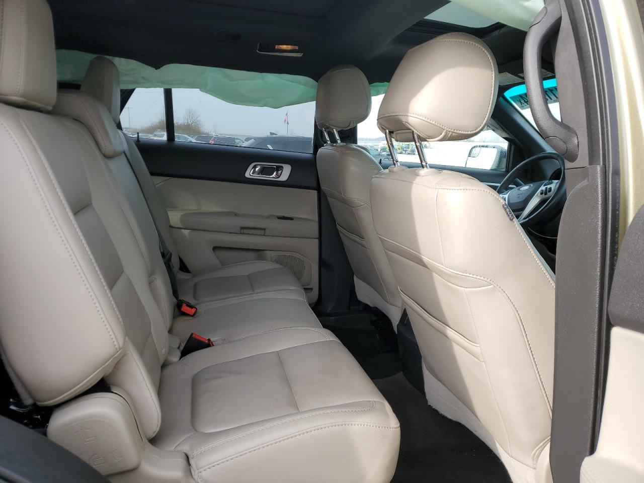 2013 Ford Explorer - Image 11