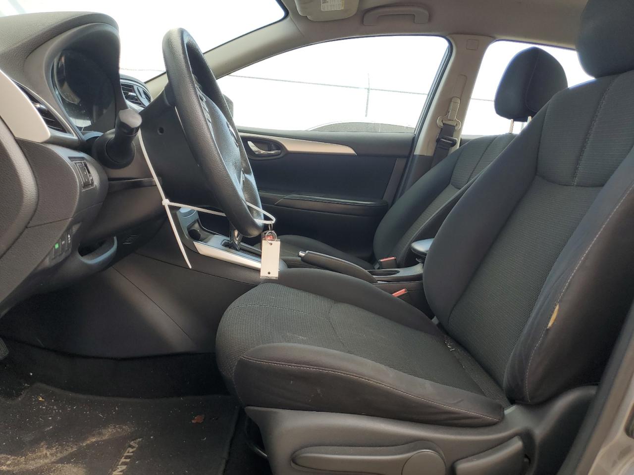 2016 Nissan Sentra - Image 7