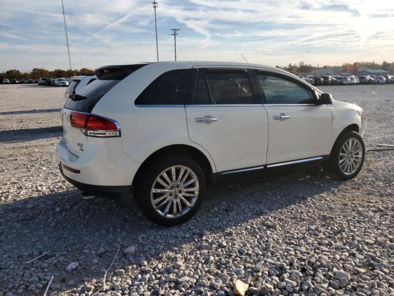 2013 Lincoln MKX - Image 3