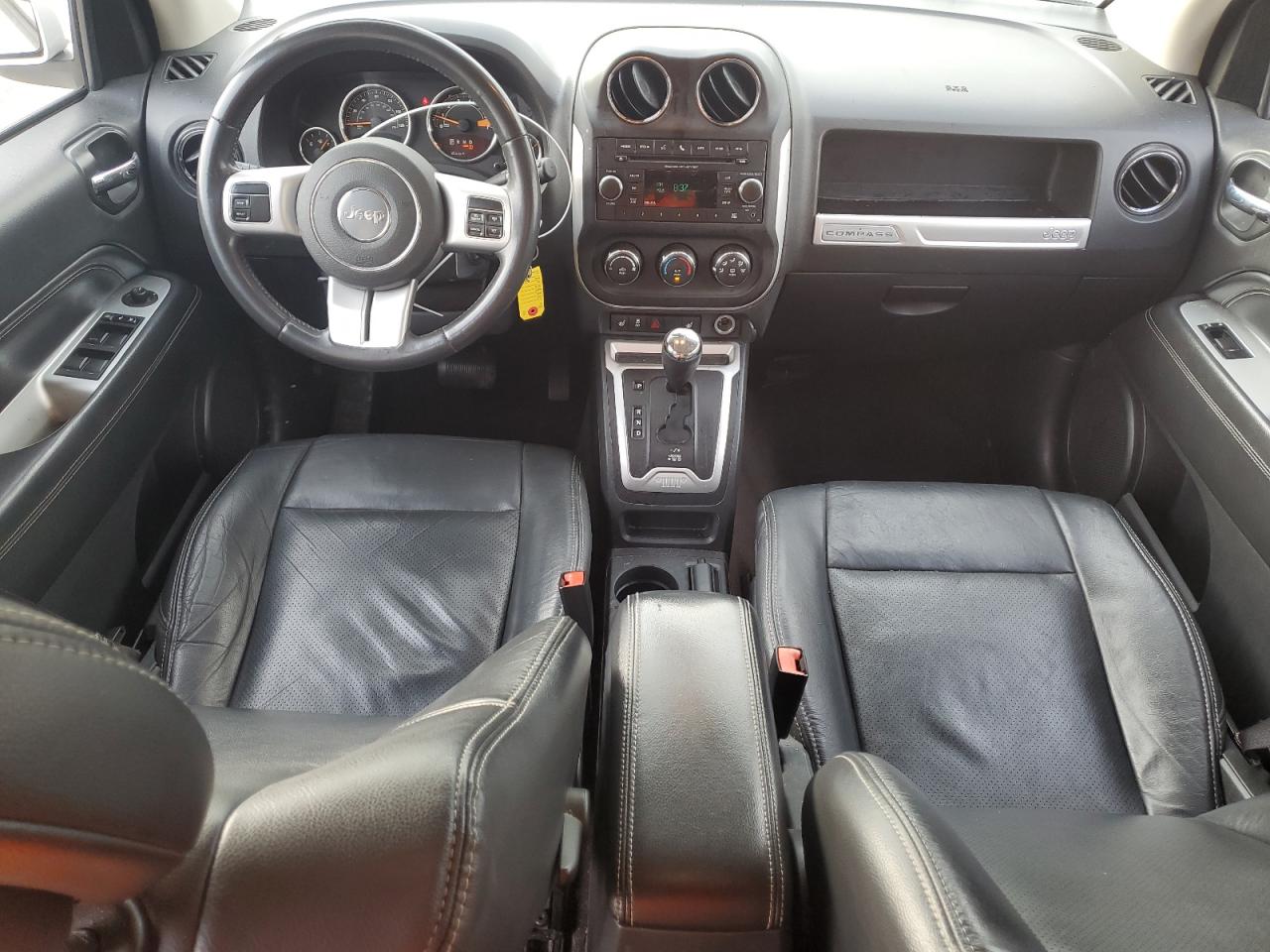 2015 Jeep Compass - Image 8