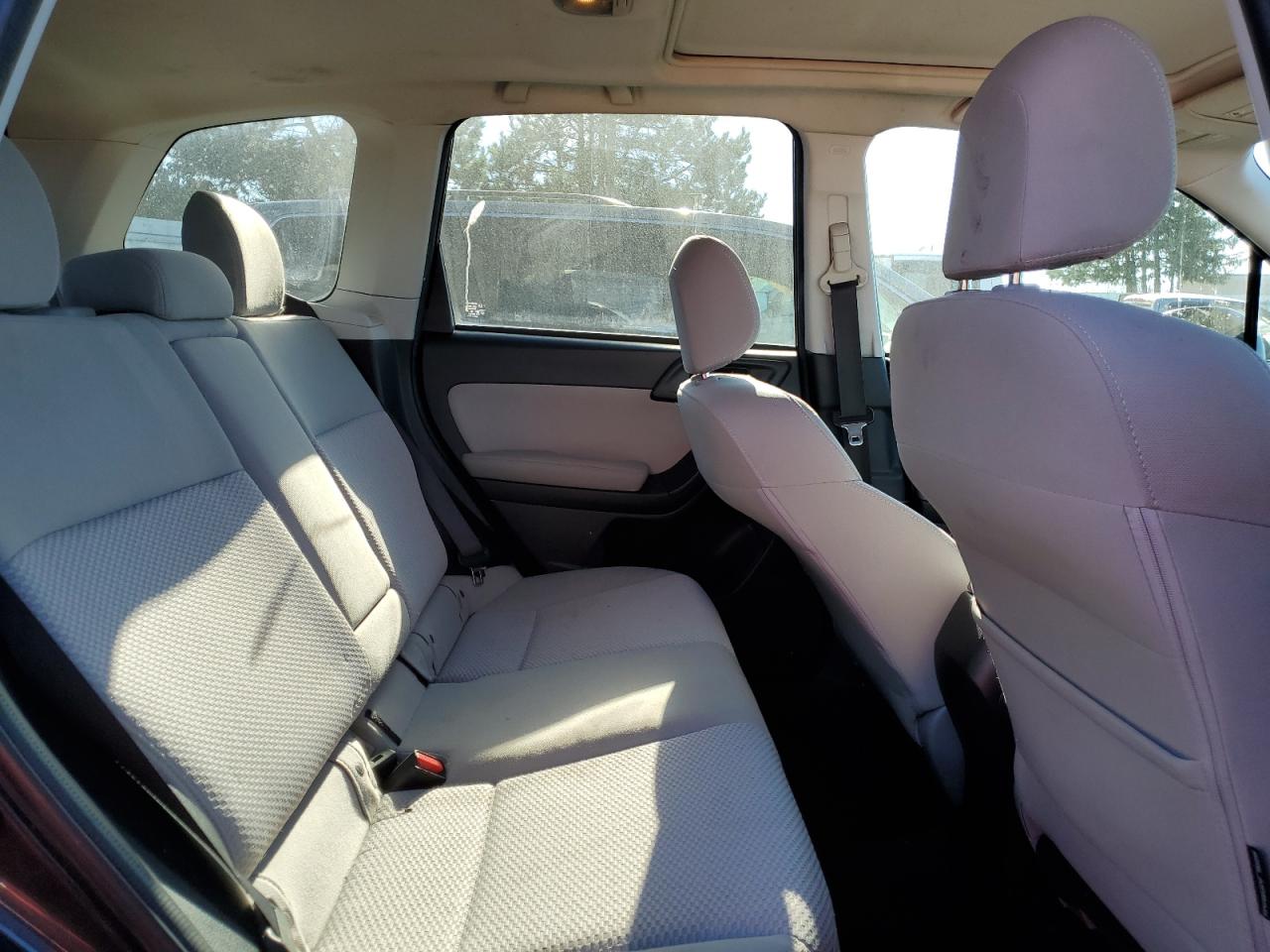 2016 Subaru Forester - Image 12
