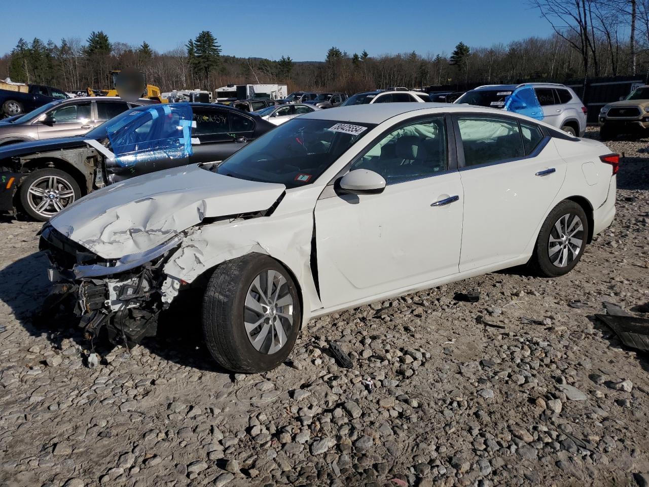 2019 Nissan Altima - Image 1