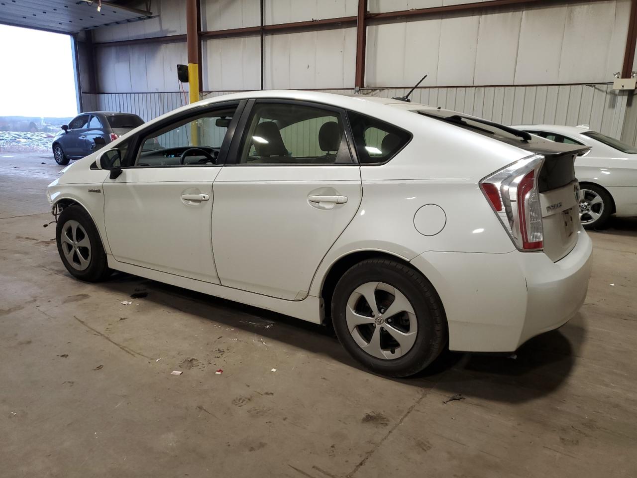 2014 Toyota Prius - Image 2