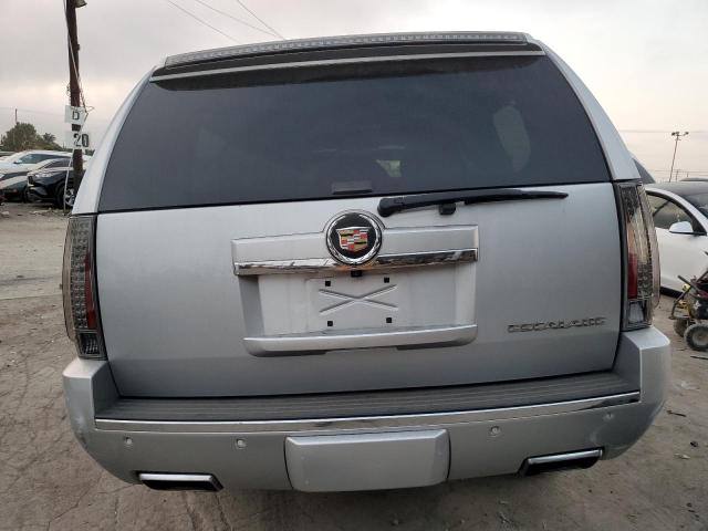  CADILLAC ESCALADE 2013 Серебристый