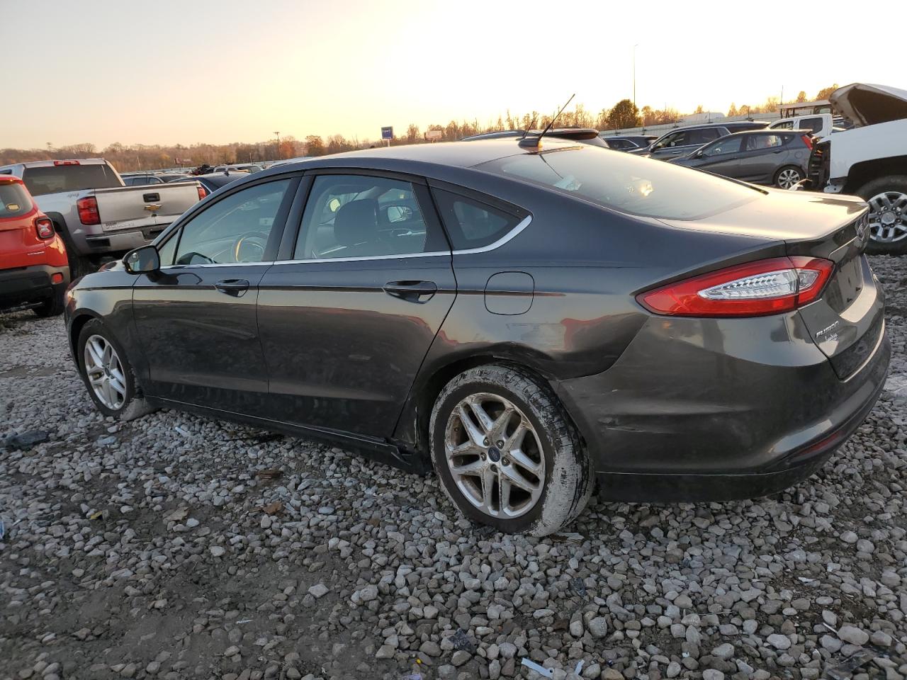 2016 Ford Fusion - Image 2