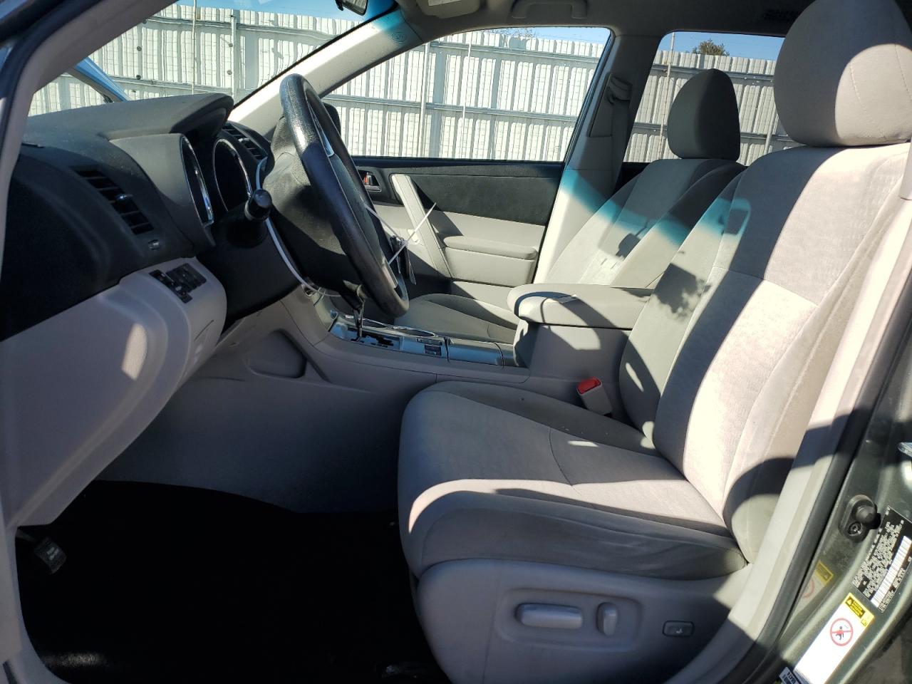 2012 Toyota Highlander - Image 7